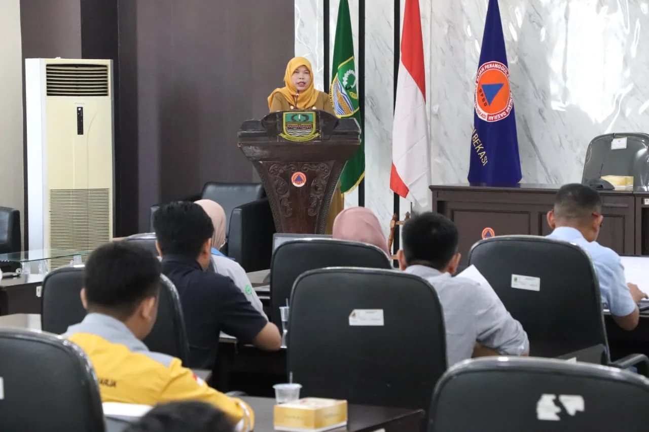 Pj.Sekretaris Daerah Kabupaten Bekasi Ida Farida membuka kegiatan Sosialisasi Permagangan Lulusan Perguruan Tinggi bagi Industri kepada para Perusahaan.Ist