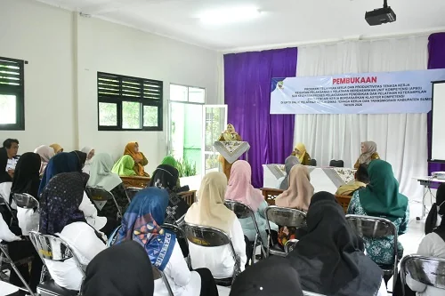 Sekda Sumedang  Tuti Ruswati mengatakan, pelatihan ini menjadi salah satu upaya pemerintah daerah dalam mengatasi persoalan ketenagakerjaan.Dok-Diskominfosanditik Sumedang