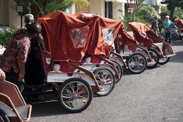 Prabowo Siapkan Semua Becak Harus Pakai Motor Listrik