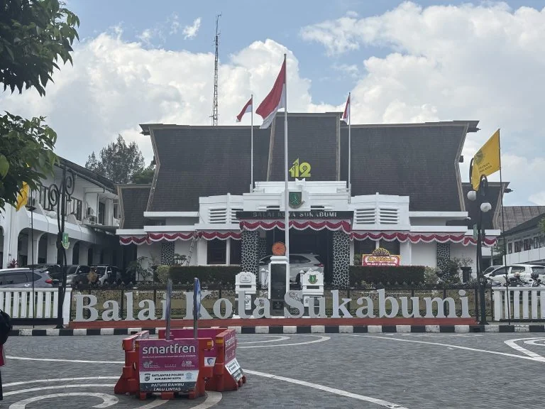 Wali Kota Sukabumi Ayep Zaki secara resmi meluncurkan logo resmi Peringatan Hari Ulang Tahun (HUT) ke – 112 Kota Sukabumi.Dok-Diskominfo Kota Sukabumi