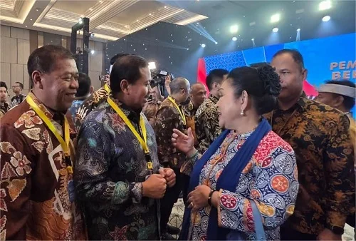 Bupati Sumedang Dony Ahmad Munir mengundang Siti Hediati Soeharto alias Titiek Soeharto datang ke Sumedang saat berjumpa di acara Kemendagri di Yogyakarta.Dok-Diskominfosanditik Sumedang