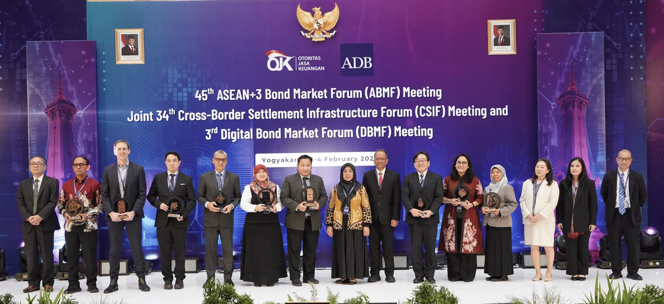 Direktur Eksekutif Kelompok Spesialis Pasar Modal OJK Retno Ici dalam sambutannya pada pembukaan rangkaian kegiatan 45th ASEAN+3 Bond Market Forum (ABMF) Meeting and Other Events di Yogyakarta.Dok- M. Ismail Riyadi