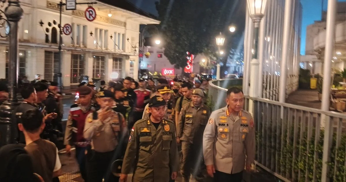 Pemkot dan Polrestabes Terus Edukasi Penerapan Jam Malam di Bandung
