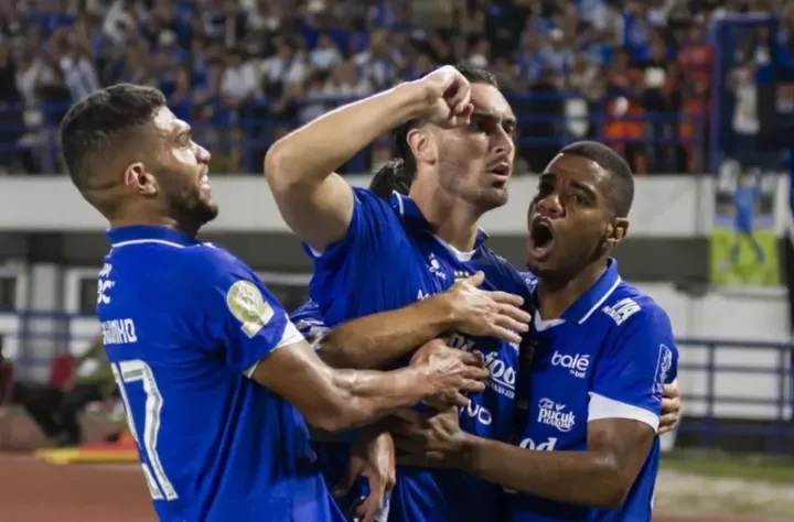 Super League: Persib Berpeluang Menjauh dari Kejaran Borneo FC dan Persija