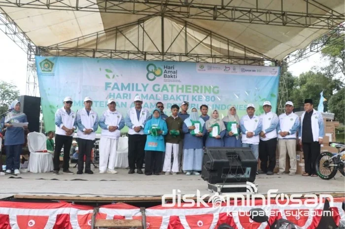 Bupati Sukabumi, Asep Japar, saat membuka kegiatan Family Gathering Hari Amal Bakti (HAB) Ke-80 Kementerian Agama Kabupaten Sukabumi.Ist