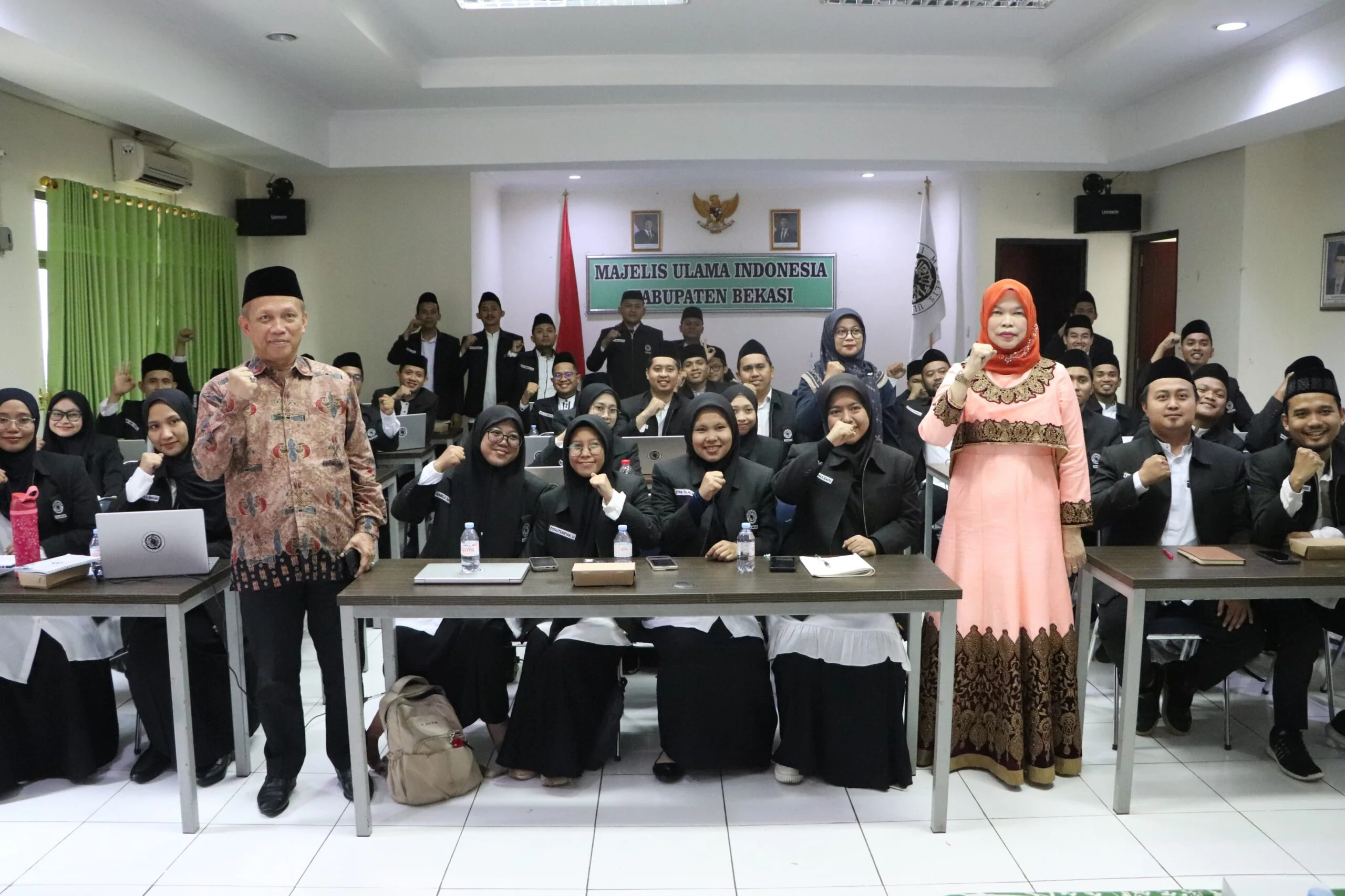 Penjabat Sekretaris Daerah Kabupaten Bekasi, Ida Farida, yang hadir sekaligus menjadi pemateri.Ist