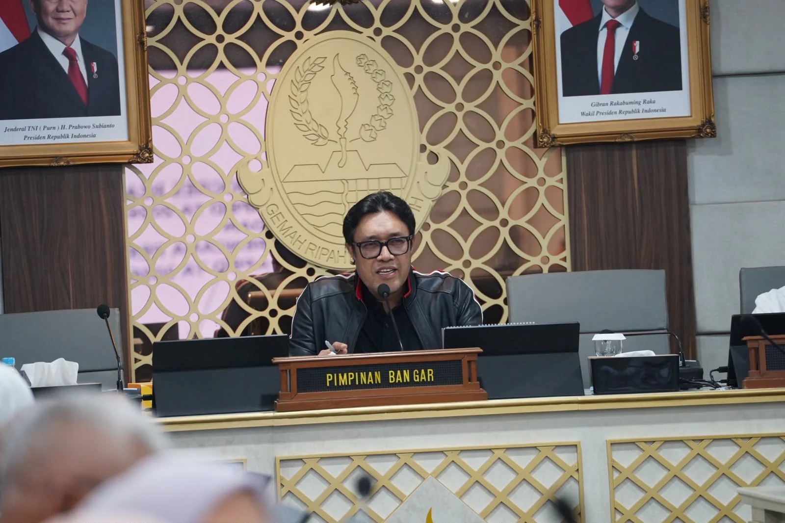Wakil Ketua Dewan Perwakilan Rakyat Daerah (DPRD) Jawa Barat Ono Surono menegaskan, pentingnya penguatan komunikasi dan koordinasi antara Pemerintah Provinsi Jabar, Tim Anggaran Pemerintah Daerah (TAPD), dan DPRD Jawa Barat dalam setiap proses pembahasan