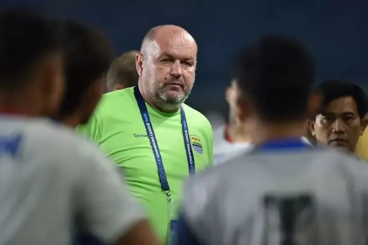 Bojan Hodak Sebut Persib Diuntungkan saat Lawan Ratchaburi, Minta Perubahan Jadwal