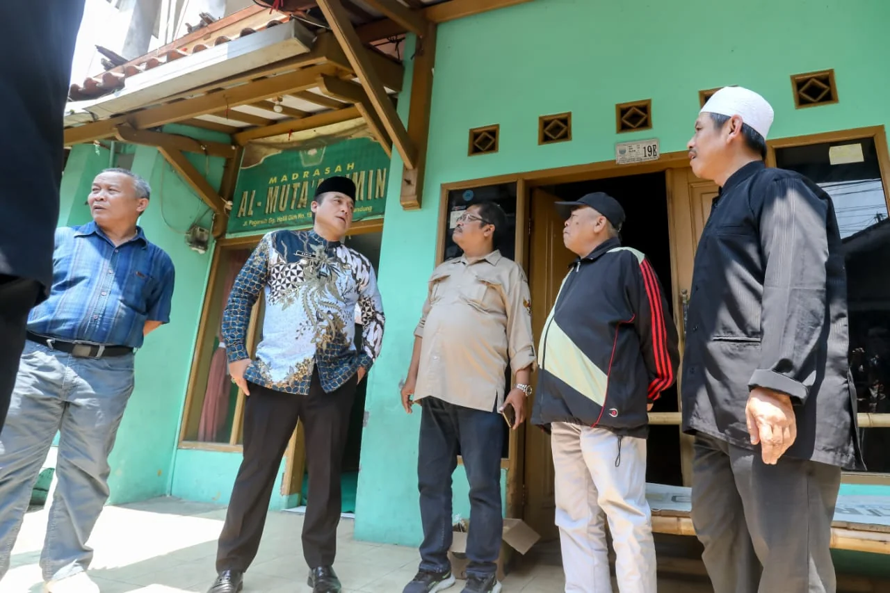 Wakil Wali Kota Bandung, Erwin, meninjau langsung lokasi.Ist