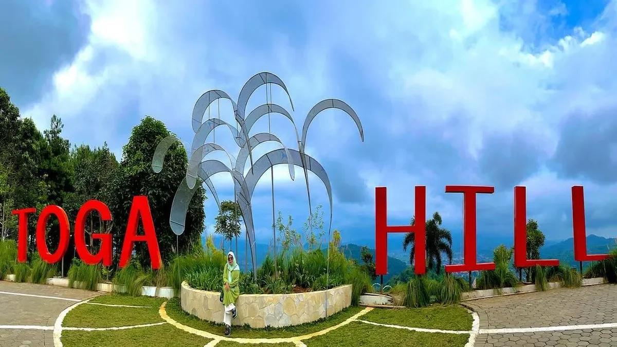 Menikmati Keindahan Alam, Spot Instagramable, hingga Adrenalin di Ketinggian Toga Hills Sumedang