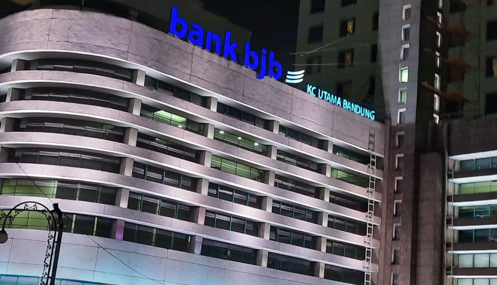 Kantor Bank Bjb, Jalan Naripan, Kota Bandung. (dok KS)