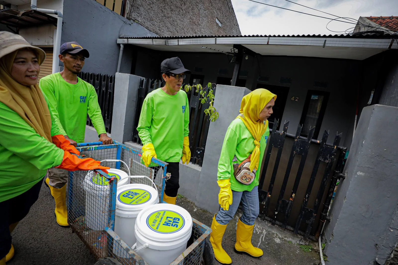 Dinas Lingkungan Hidup (DLH) Kota Bandung menerapkan strategi pengelolaan sampah secara menyeluruh selama periode Idulfitri 1447 Hijriah.Dok-Diskominfo Kota Bandung