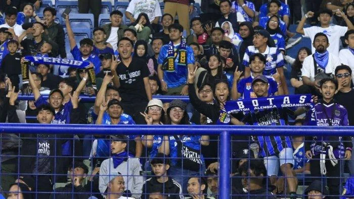 Persib Bandung Didenda Ratusan Juta Lagi karena Ulah Suporter