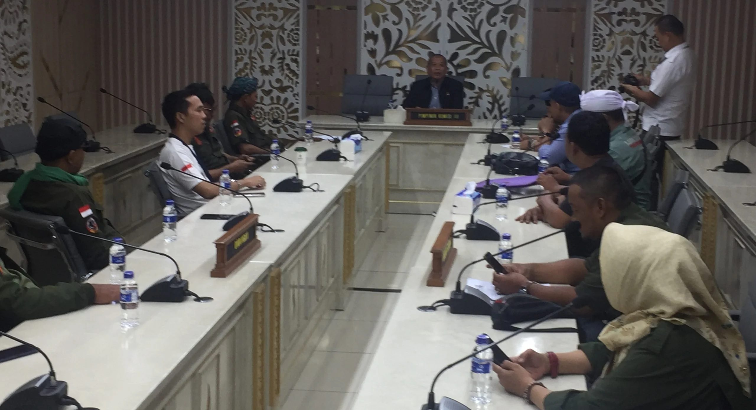 Perwakilan Trinusa saat audensi dengan Ketua Komisi III, Jajang Rohana di ruang Komisi III DPRD Jabar.