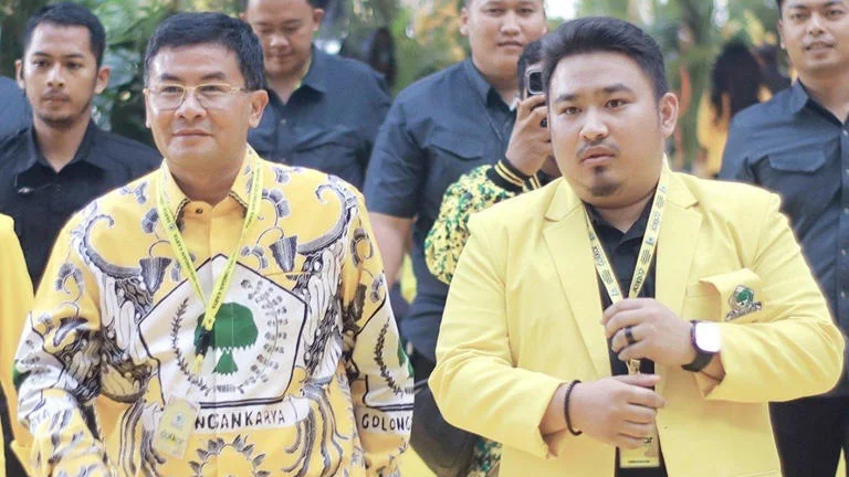 Reynaldy Putra Andita (kanan)