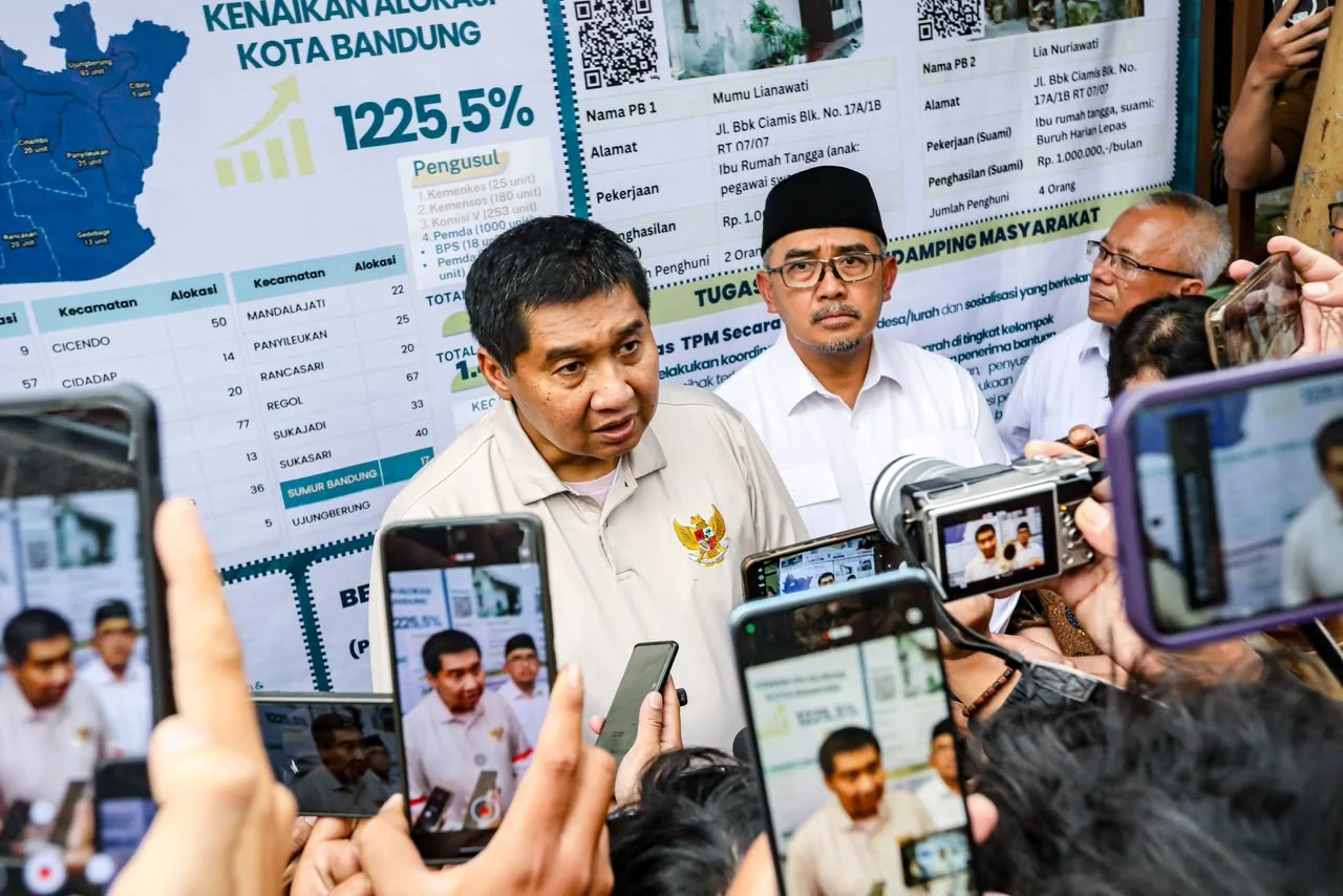 1791298964100-pemkot-bandung-dukung-percepatan-program-bedah-rumah-pastikan-warga-dapat-hunian-layak