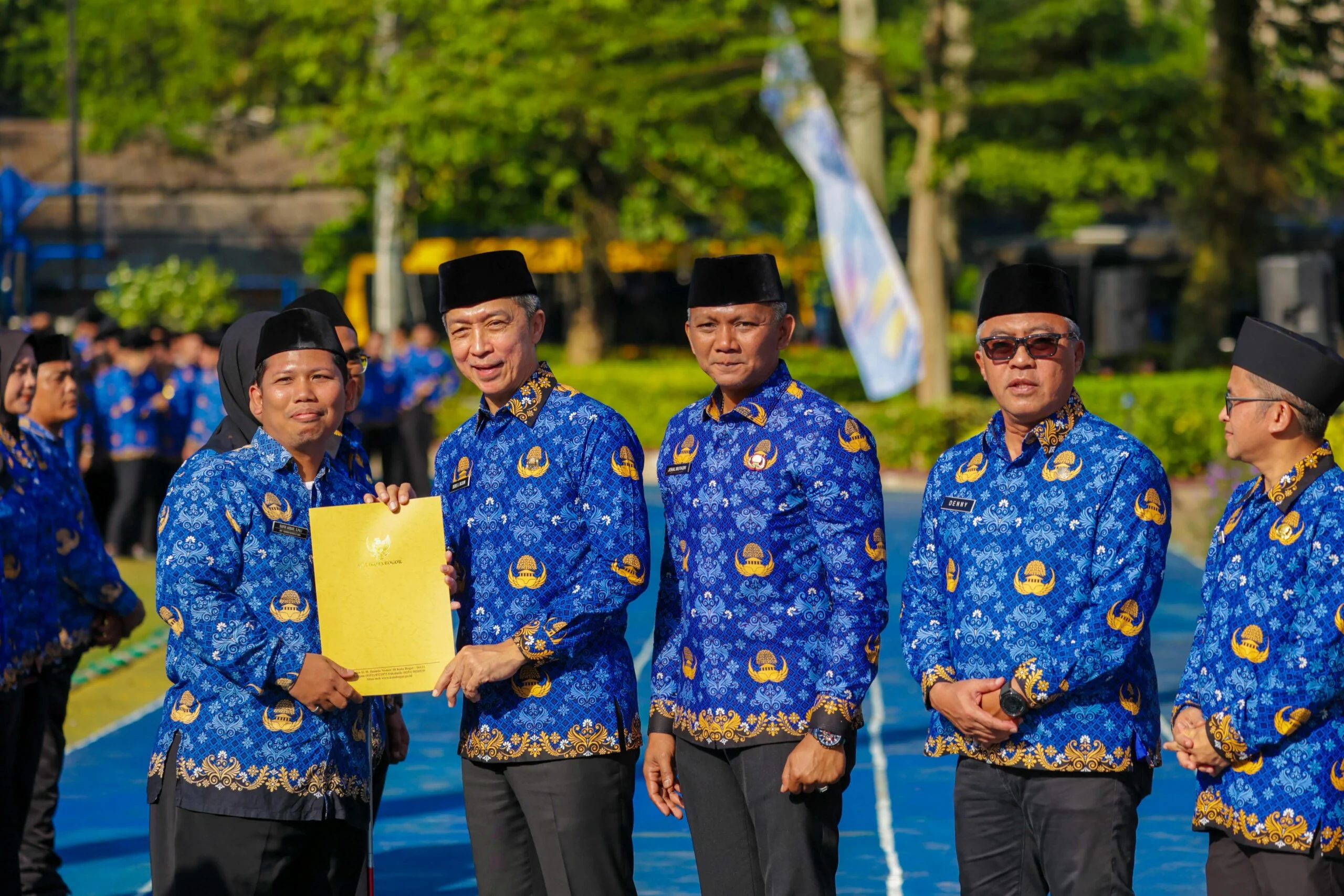 Wali Kota Bogor, Dedie A. Rachim, menjadi pembina upacara dalam Peringatan HUT ke-54 KORPRI.Ist