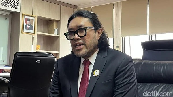 Wakil Ketua DPRD Jabar Ono Surono