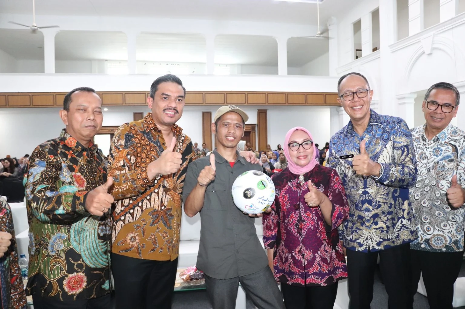 Menteri UMKM Maman Abdurrahman dan Wali Kota Sukabumi Ayep Zaki.Ist