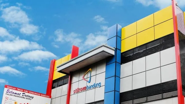 Kampus Sekolah Tinggi Ilmu Komunikasi (Stikom) Bandung