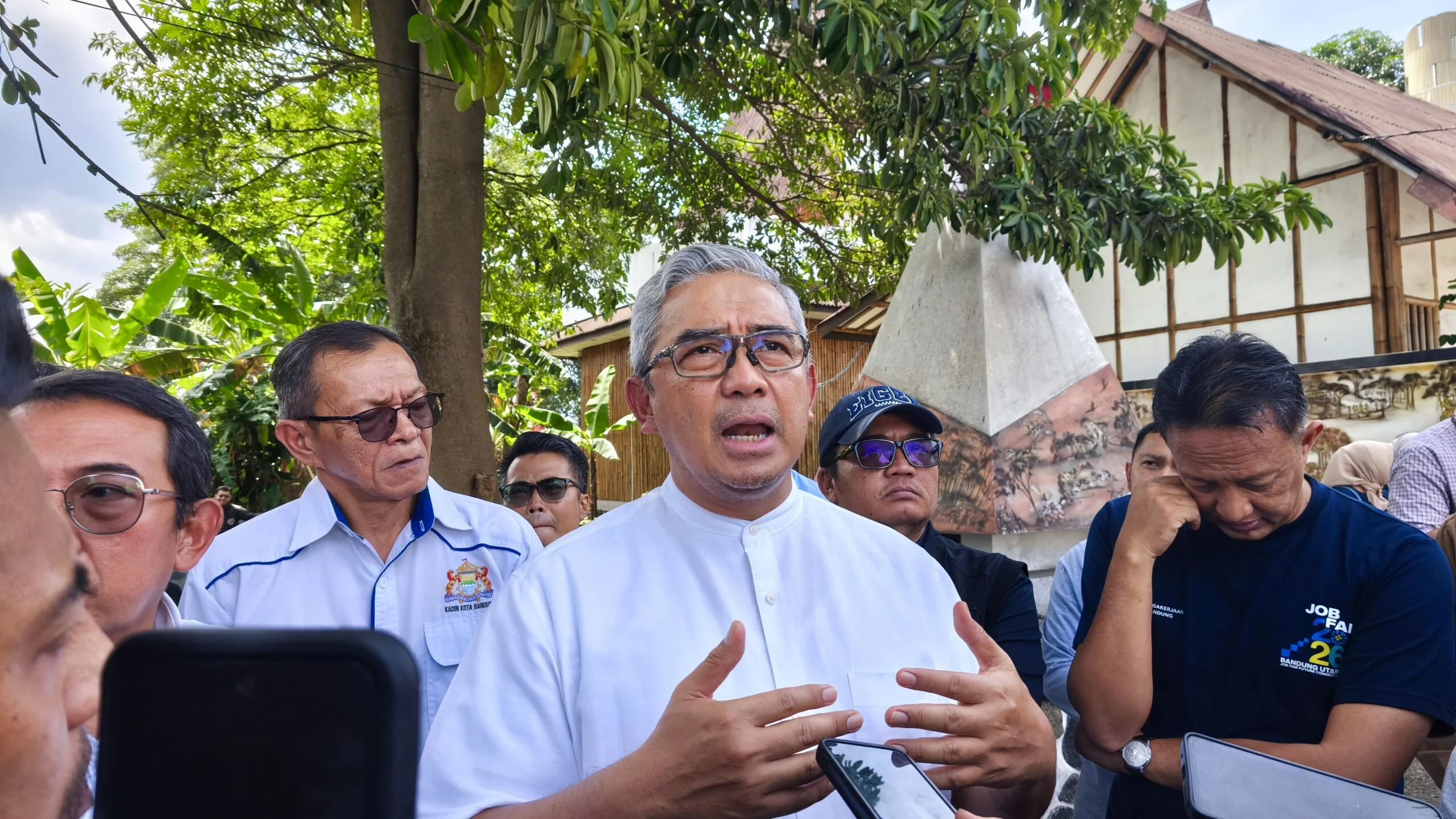 Wali Kota Bandung, Muhammad Farhan, mengungkapkan kekhawatirannya terhadap fenomena aksi kriminal seperti begal yang diduga tidak berdiri sendiri.Dok-Diskominfo Kota Bandung