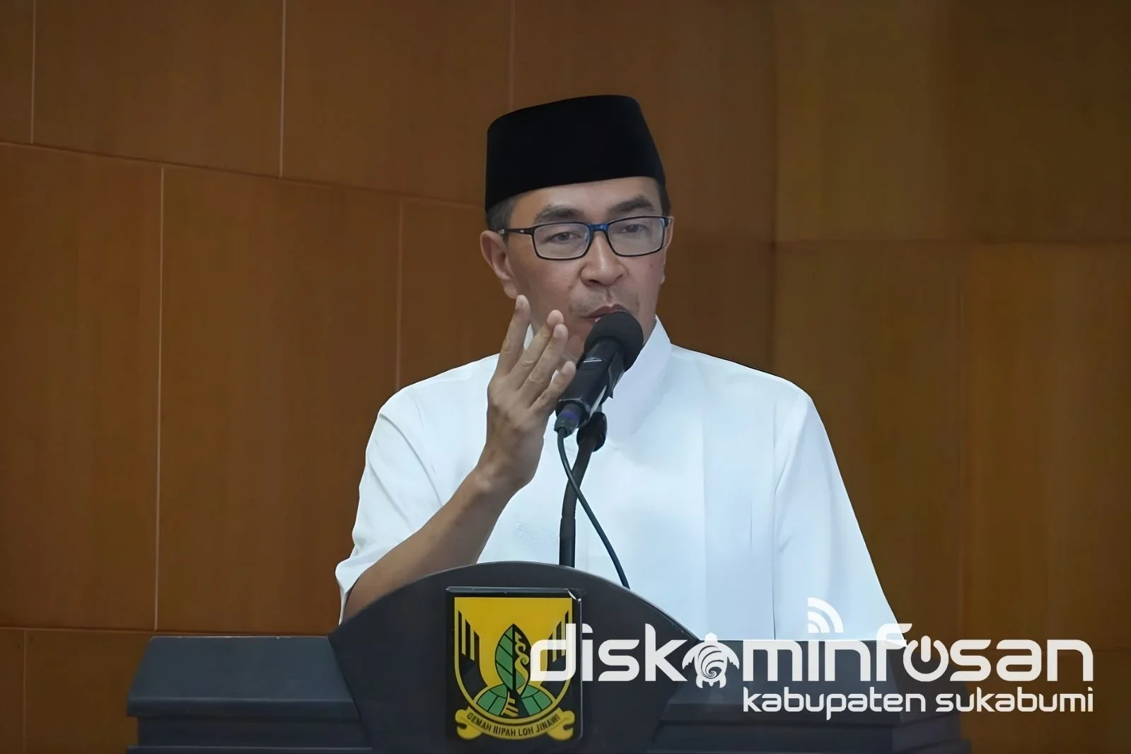 Sekretaris Daerah Kabupaten Sukabumi Ade Suryaman mengikuti pengajian Majelis Ta’lim Aparatur (MTA) yang digelar di Aula Sekretariat Daerah.Dok-Bidang IKP_Diskominfosan