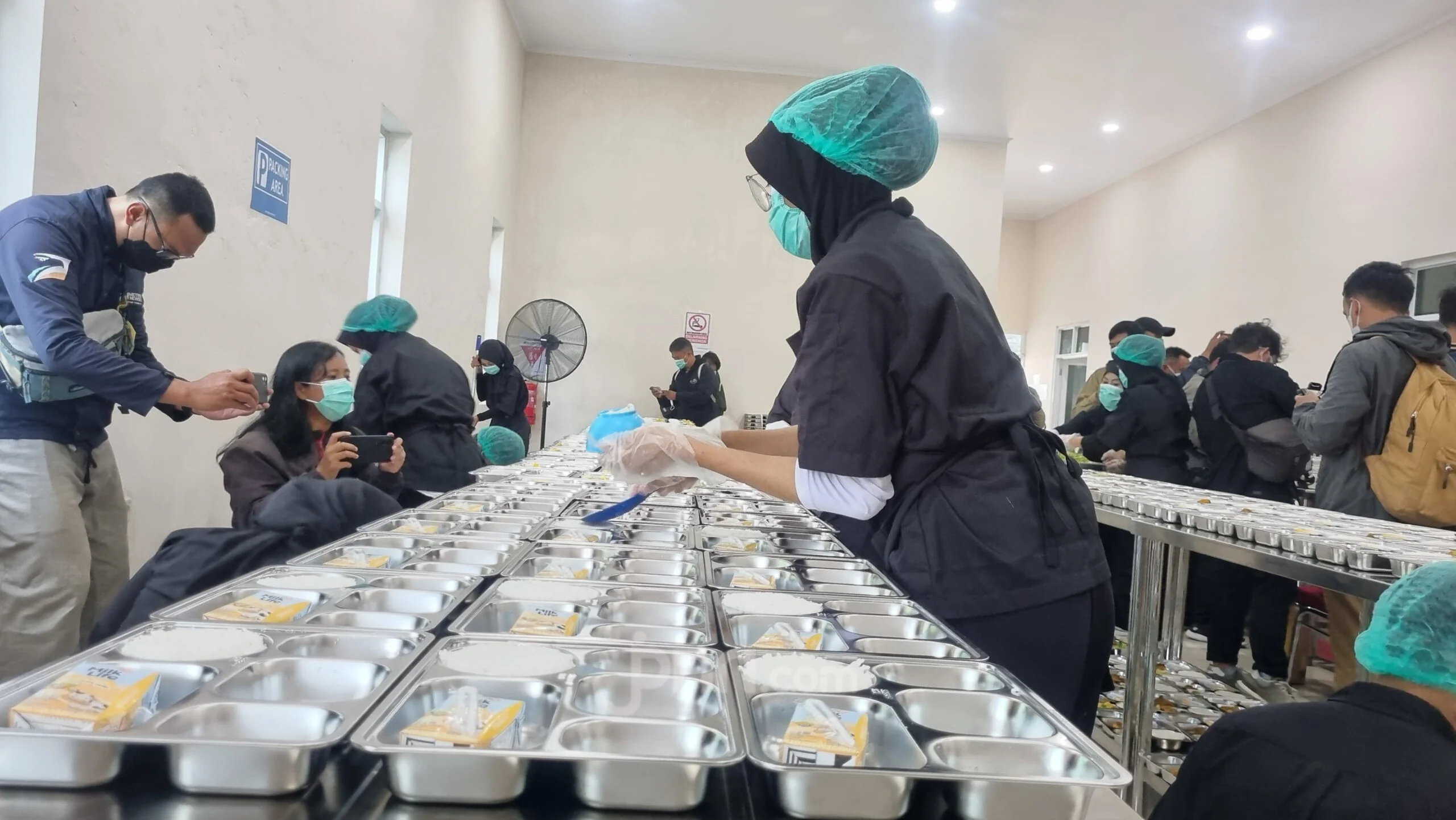 Bupati Karawang Targetkan Punya 200 SPPG Demi Mendukung Program MBG