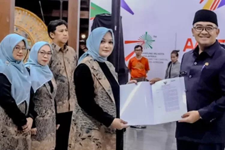 Kata Wali Kota Bandung Farhan: Anak Berhak Tumbuh dalam Lingkungan Aman dan Penuh Kasih, Kukuhkan KPAD 2025–2030