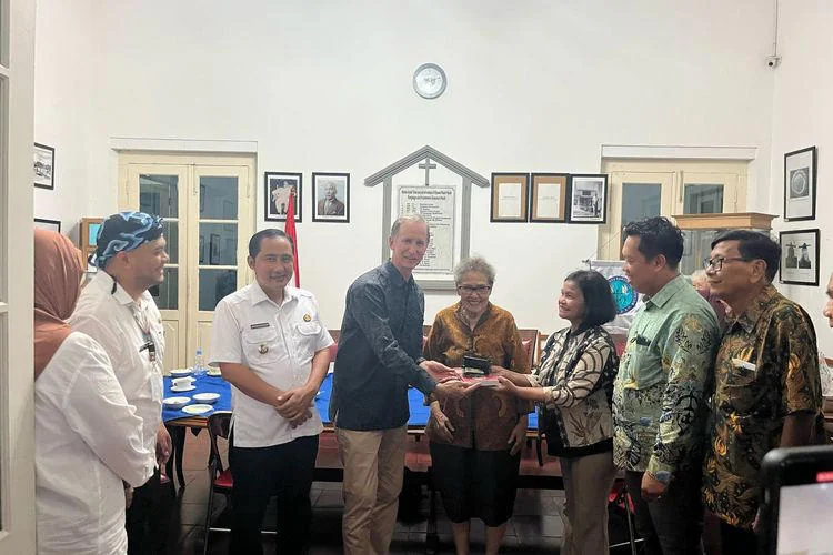 Soft launching Depok Cultural Heritage di Yayasan Lembaga Cornelis Chastelein, Jalan Pemuda, Pancoran Mas, Rabu, 16 April 2025..
