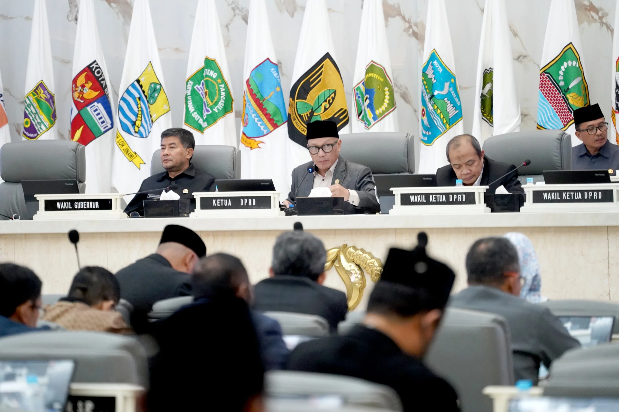 Ketua DPRD Jawa Barat, Buky Wibawa usai rapat paripurna hari ini (Rabu, 30 September 2026).Dok-Humas DPRD Jabar