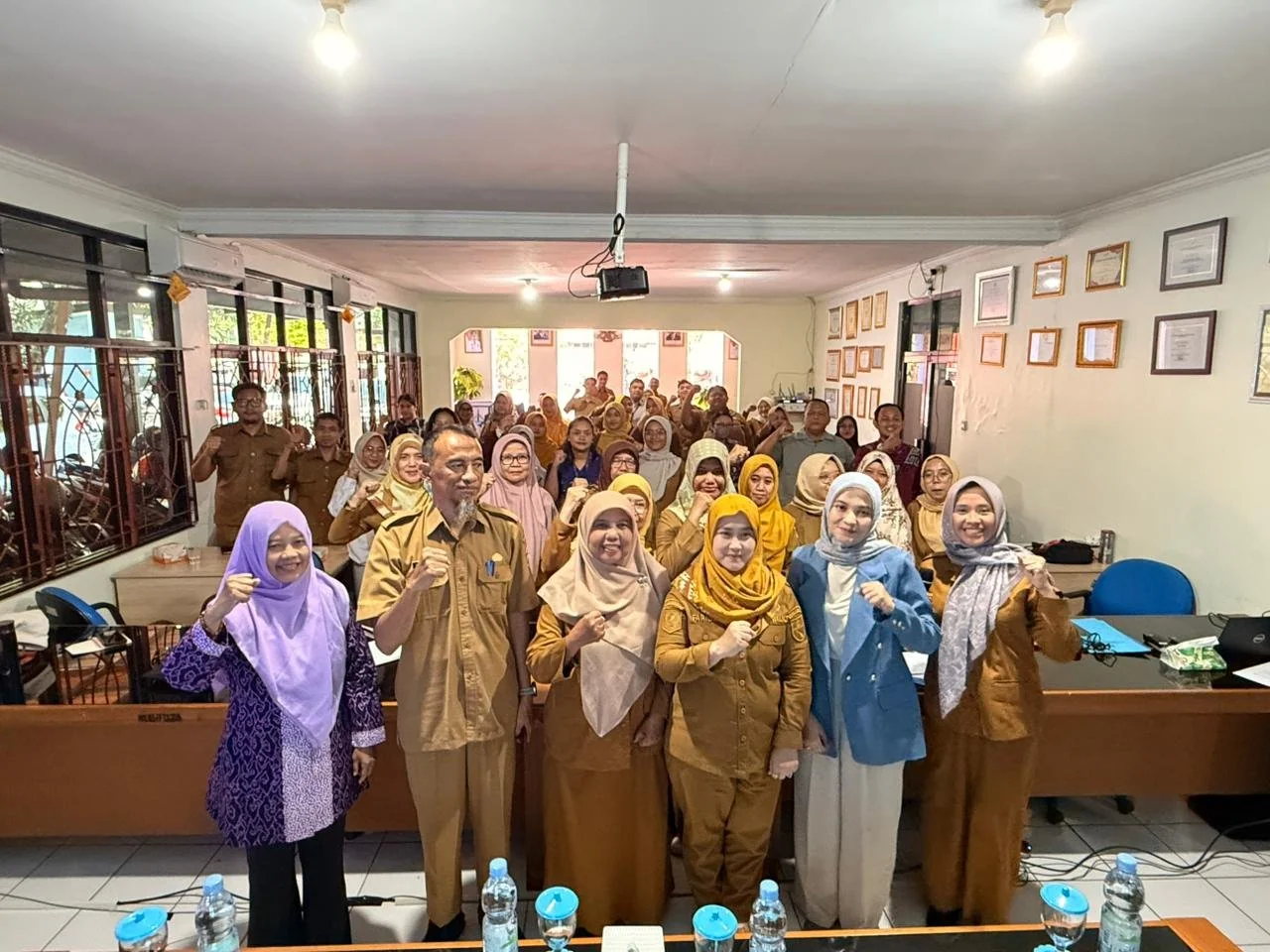 Penguatan Kapasitas Guru Bimbingan Konseling (BK) yang dihadiri Wakil Wali Kota Cirebon, Siti Farida Rosmawati, di Aula DPPPAPPKB Kota Cirebon.Dok-Beni Agus Pratama
