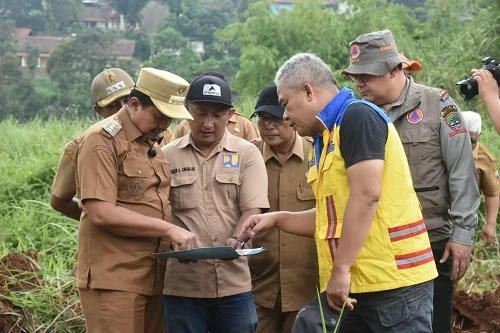 kata Bupati Sumedang Dony Ahmad Munir usai Rakor  Penanganan Bendung Cihamerang di Ruang Rapat Bupati Pusat Pemerintahan Sumedang.Ist