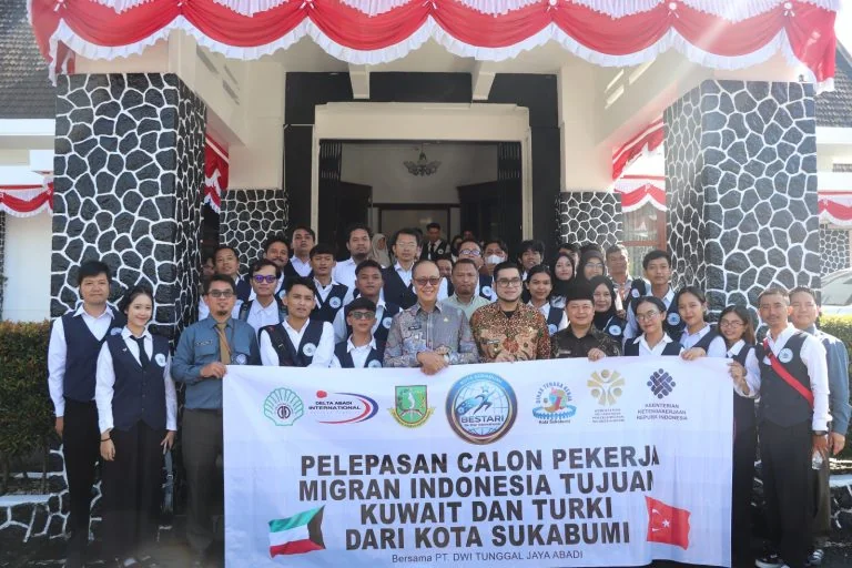 Wali Kota Sukabumi Ayep Zaki, dalam acara pelepasan yang diadakan pada 16 April 2026 di balai kota.Dok-Diskominfo Kota Sukabumi