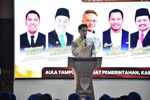 Wakil Bupati Sumedang M. Fajar Aldila membuka Seminar Nasional ‘How to Be a Great Teacher’.Ist