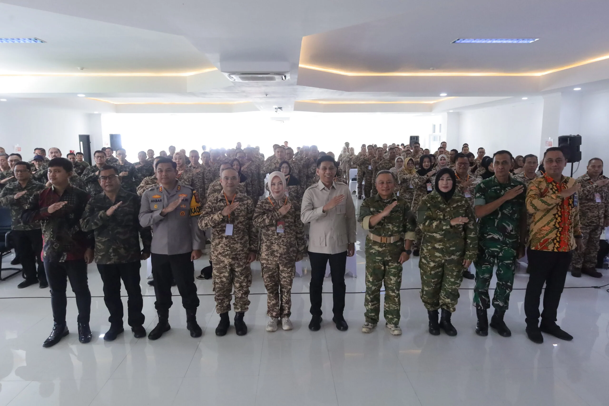 Bupati Kuningan Dr. H. Dian Rachmat Yanuar, M.Si menyampaikan, Retret merupakan ruang refleksi bagi para pejabat administrator.Dok-IKP/Diskominfo Kuningan
