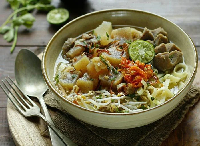 Mie-kocok-khas-Bandung-IGisnasutanto