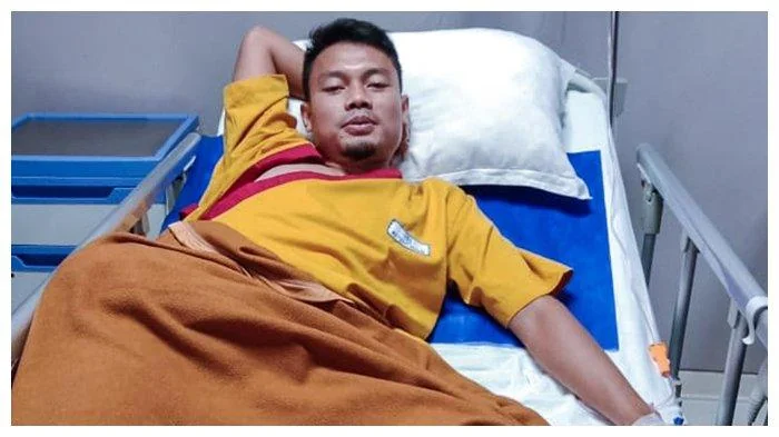 Gelandang Persib Bandung, Dedi Kusnandar saat menjalani perawatan di Jogja International Hospital (JIH) Solo setelah mengalami cedera pada laga melawan PSS Sleman di Stadion Manahan Solo, pada 2021 silam.