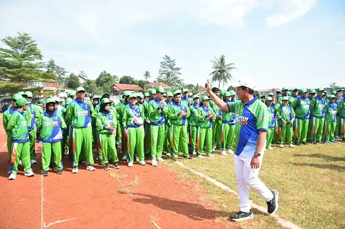 Kontingen Pekan Olahraga Pelajar (POPDA) dan Pekan Paralimpik Daerah (PEPARDA) Kabupaten Sumedang dilepas Bupati Sumedang Dony Ahmad Munir.Ist