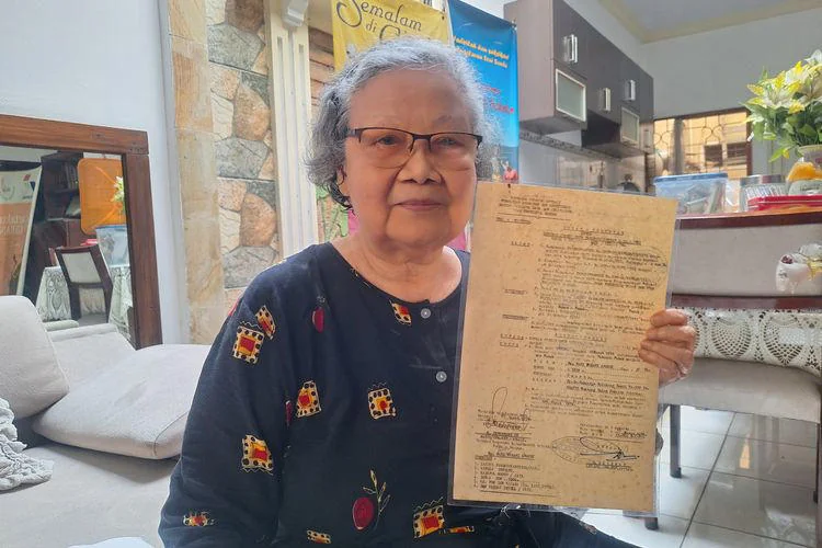 Nani Nurani, penyanyi Istana Negara Cipanas. (ft Kompas.com)