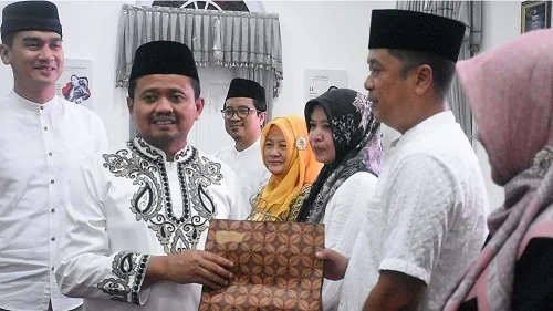 Bupati Sumedang Dony Ahmad Munir, Wakil Bupati M. Fajar Aldila Sekretaris Daerah Hj. Tuti Ruswati, para pimpinan SKPD, serta ASN dari berbagai perangkat daerah.Dok-Diskomimfosanditik