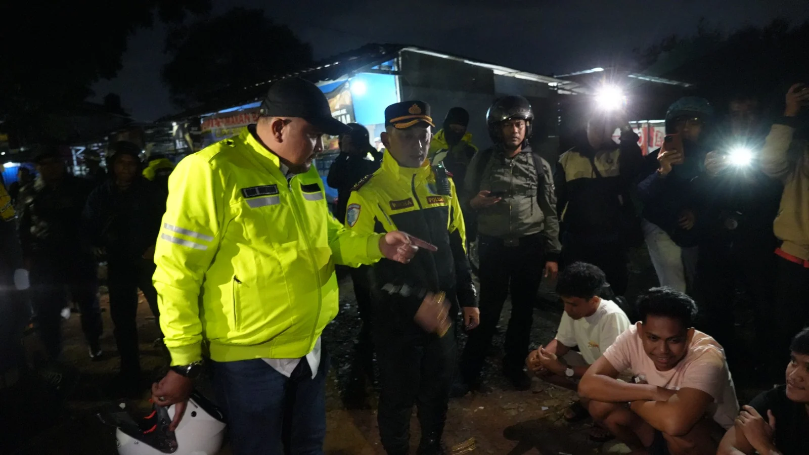Bupati Bogor Rudy Susmanto, Kapolres Bogor bersama Dandim 0621 dan Ketua DPRD, pada Minggu dini hari melakukan patroli skala besar dalam rangka menjaga kondusivitas wilayah selama bulan suci Ramadan.Dok-Diskominfo Kab Bogor