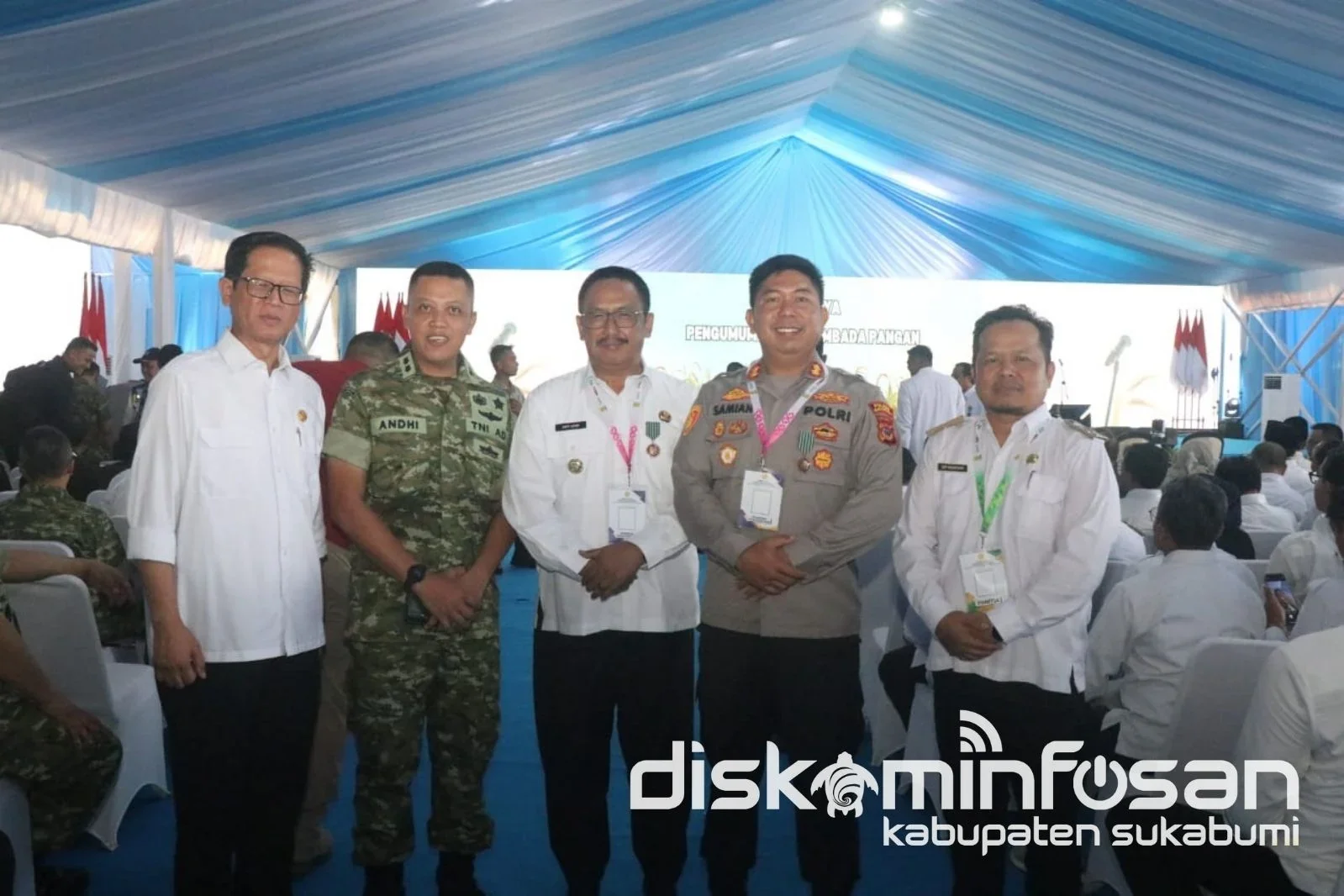 Pemerintah Kabupaten Sukabumi menerima penghargaan dari Presiden Republik Indonesia, Prabowo Subianto, atas dedikasi dan kontribusinya dalam mendukung pencapaian swasembada pangan tahun 2025.Bidang IKP_Diskominfosan