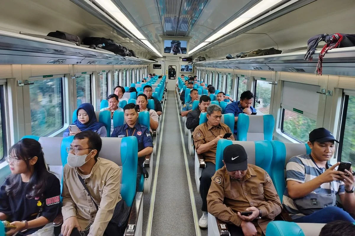 KAI Luncurkan Kereta Sangkuriang Rute Bandung-Ketapang