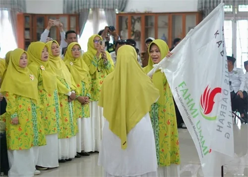 Bupati Sumedang Dony Ahmad Munir menghadiri pelantikan pengurus wilayah Forum Silaturahmi Ummi Muslimah Indonesia (Fahmi Ummi) se-Jawa Barat periode 2026-2031 di Gedung Negara Sumedang.Dok-Diskominfosanditik Sumedang