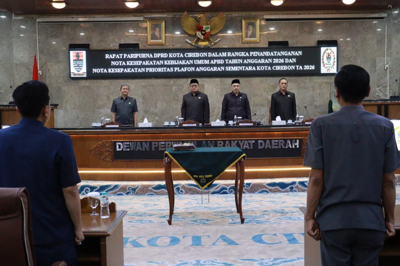 Pj Sekda Kota Cirebon, Sumanto, menghadiri Rapat Paripurna DPRD Kota Cirebon.Ist