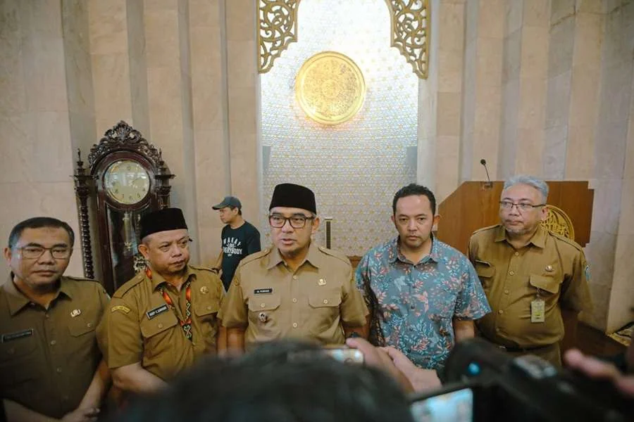 Wali Kota Bandung, Muhammad Farhan mengumumkan lahirnya gerakan.Ist