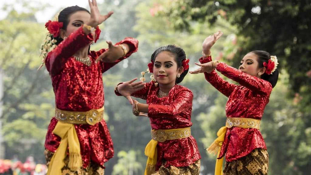 Budaya-Jawa-Barat (int)