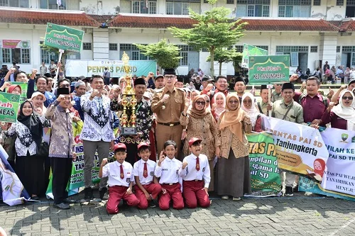Pekan Keterampilan dan Seni Pendidikan Agama Islam (Pentas PAI) Sekolah Dasar  tingkat Kabupaten Sumedang dibuka Wakil Bupati M Fajar Aldila di Islamic Center.Dok-Diskominfosanditik Sumedang
