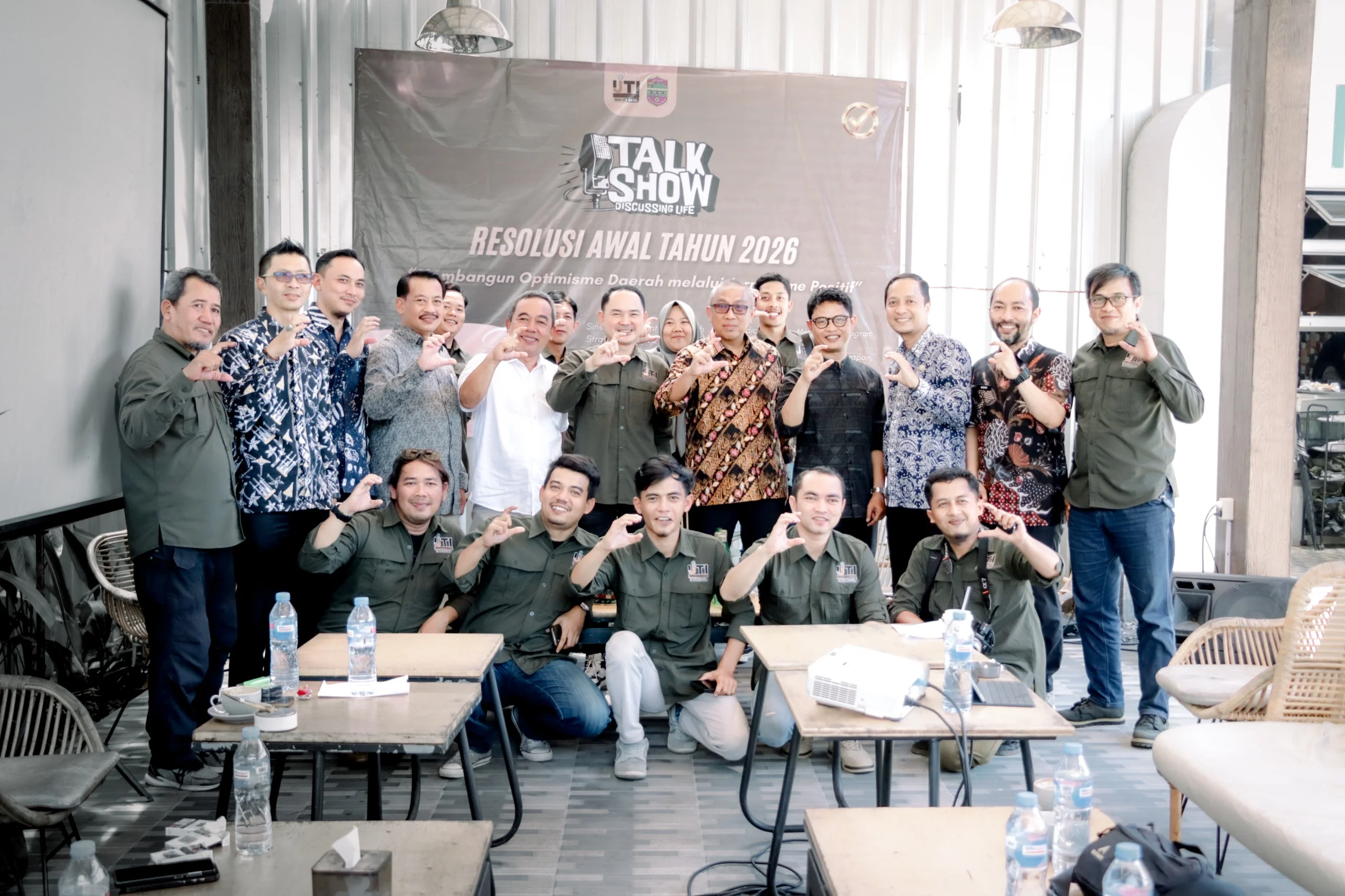 Bupati Ciamis, Herdiat Sunarya, berhalangan hadir dan diwakili oleh Kepala Dinas Komunikasi dan Informatika Kabupaten Ciamis, Enda Hidayat, yang secara resmi membuka kegiatan sekaligus menyampaikan sambutan Bupati.Dok-Diskomimfo Kab Ciamis
