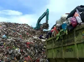 Tumpukan Sampah yang Bisa dijadikan energi alternatig melalui PSEL